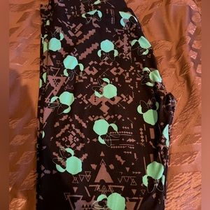 Lularoe Disney leggings. Perfect for Disney parks or cruise. Size is one size